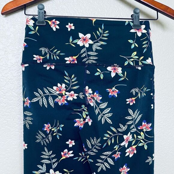 Mono B Floral Athletic Yoga Cropped Leggings S - Picture 2 of 3
